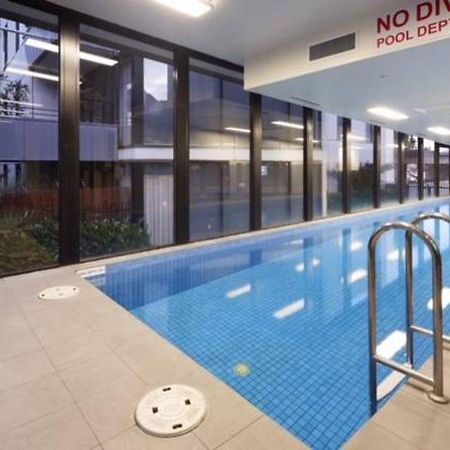 Staycentral - Spacious Seaviews Port メルボルン エクステリア 写真